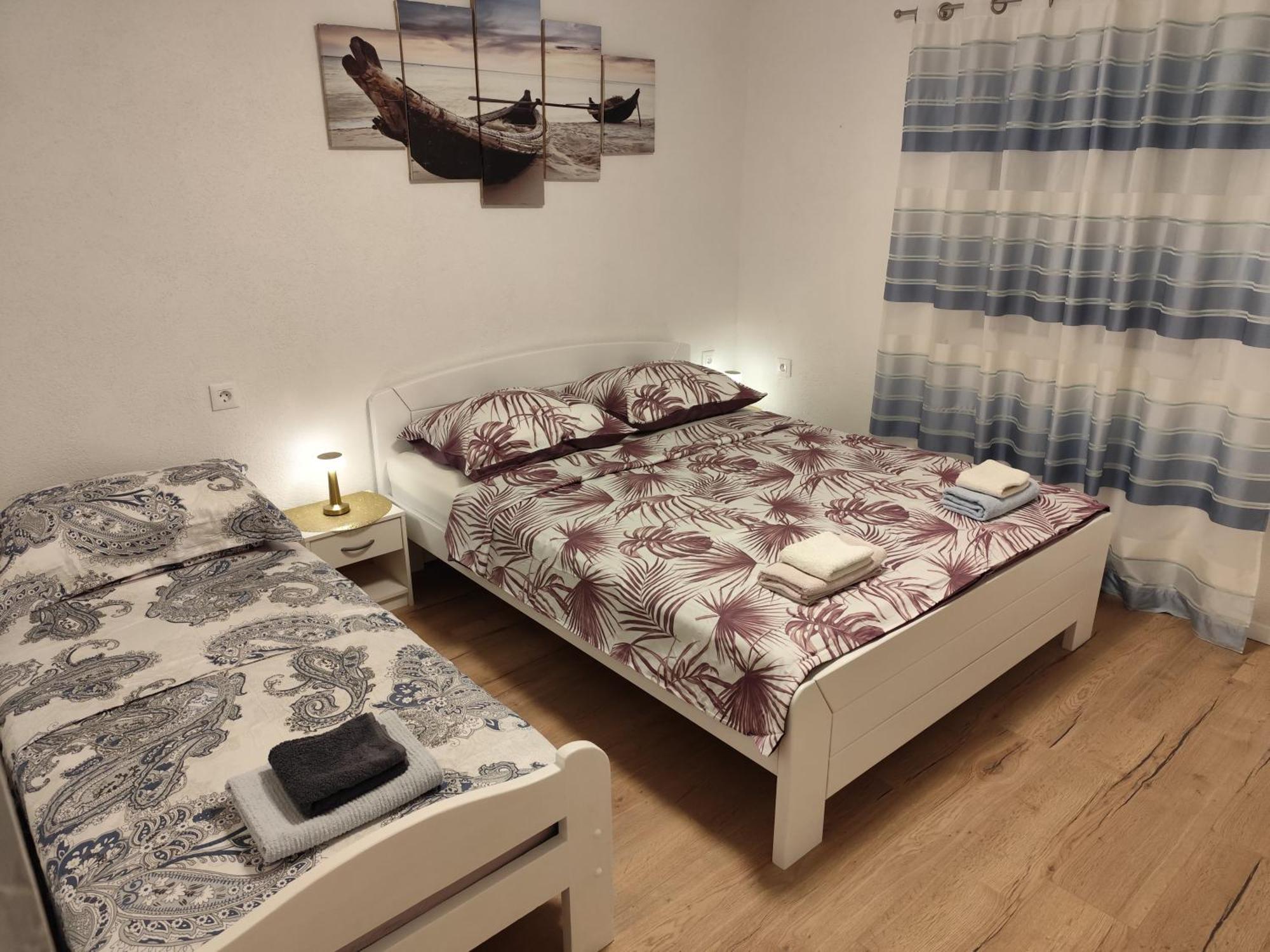 Guesthouse Eljuga Family Stari Grad  Extérieur photo